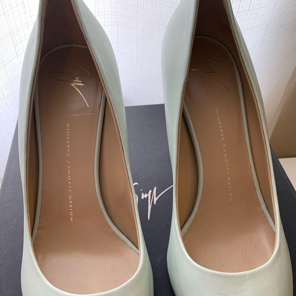 Giuseppe Zanotti Heels - Brand New!